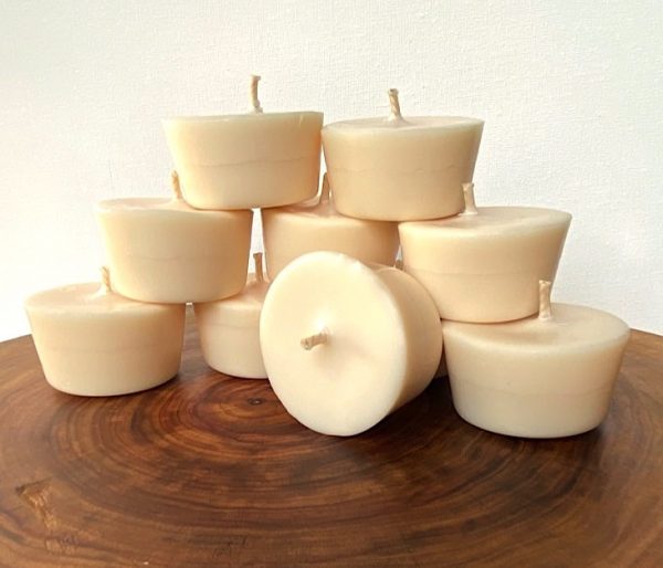 Ten Lime and Coconut pure soy Votives burn brightly for a total of 120 hours with a smooth, fresh fragrance.
