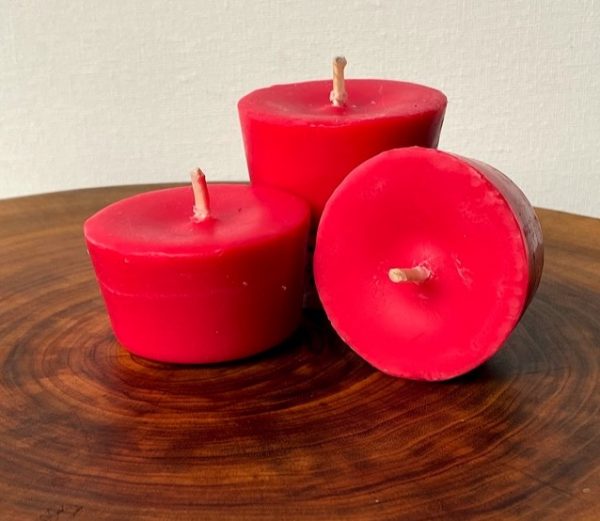 Three Dragon's Blood pure soy Votives burn brightly for a total of 36 hours with a luxurious, intoxicating fragrance.
